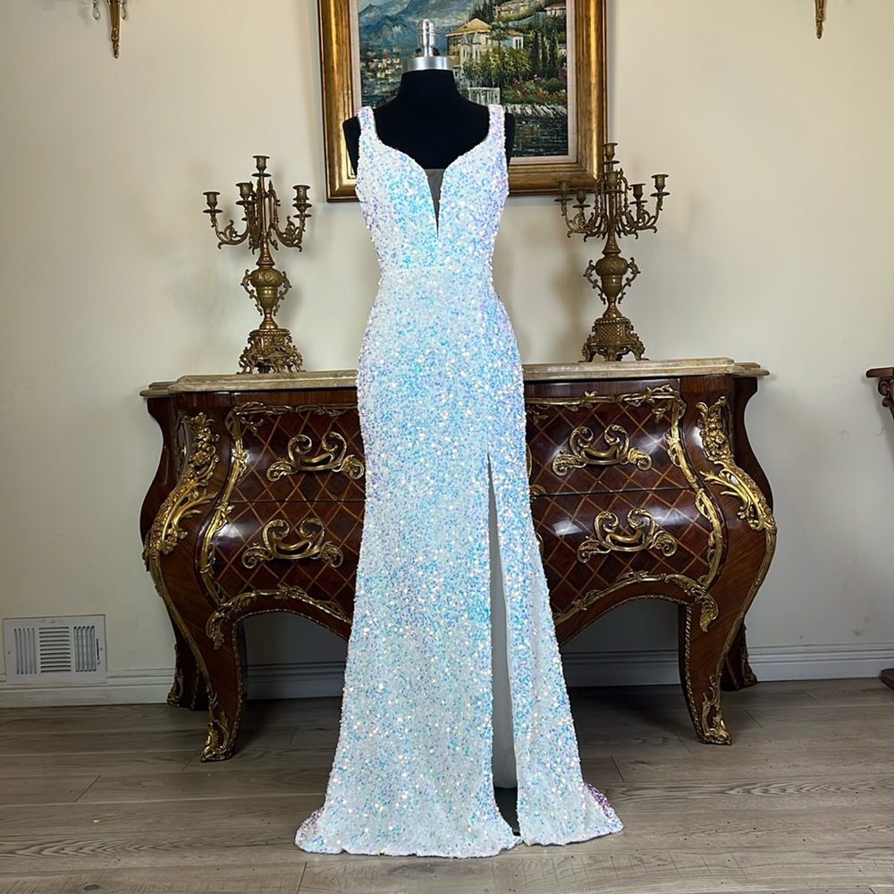 Women,formal all over sequins fitted special Occasion Evening dress